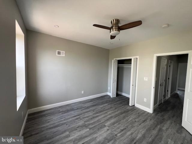 322 East Sterner Street Philadelphia, PA 19134 - Photo 8 of 25 an empty room with wooden floor and windows