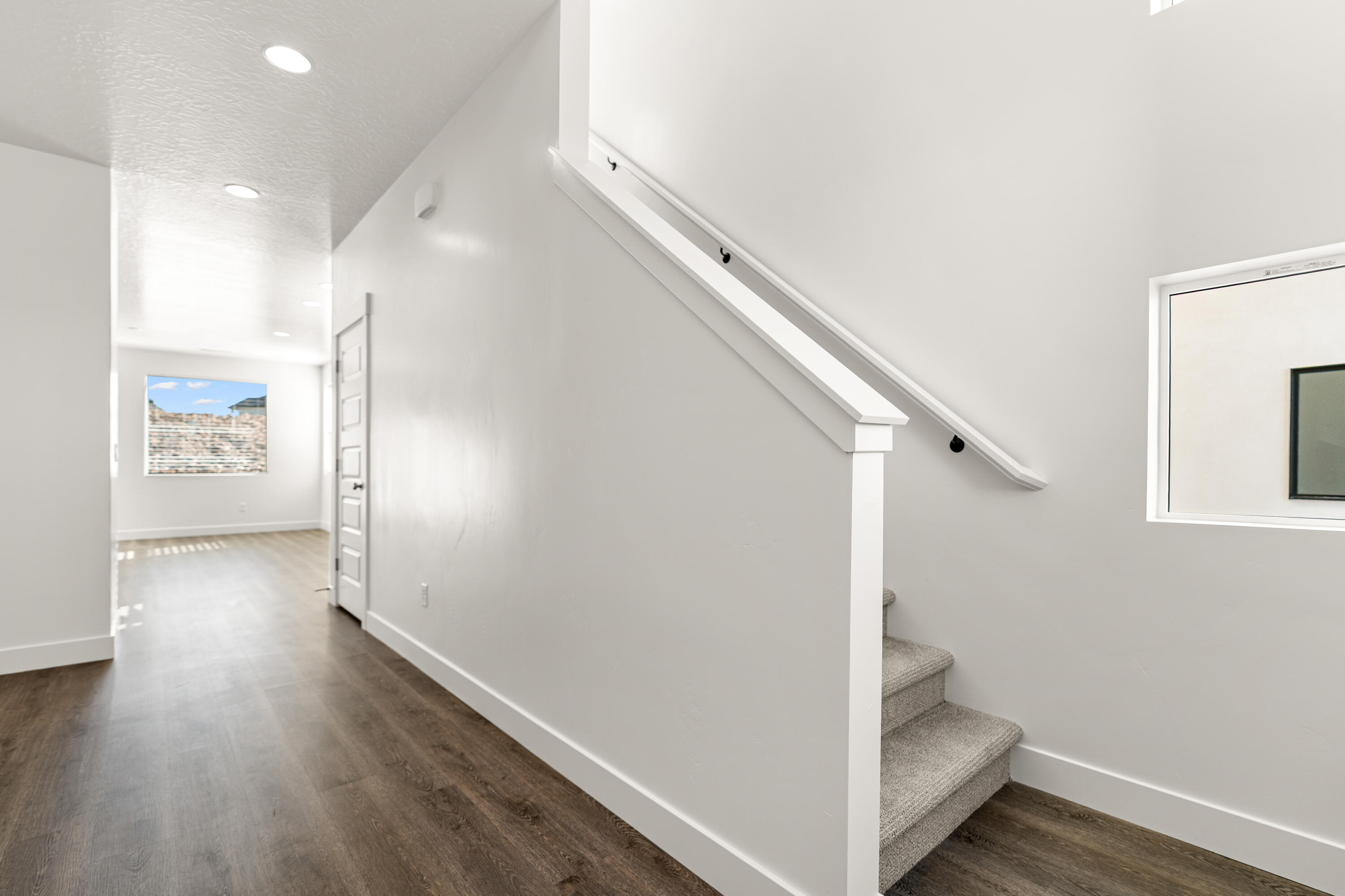 117 Desert Ter Street St. George, UT 84790 - Photo 3 of 22 DSC01185