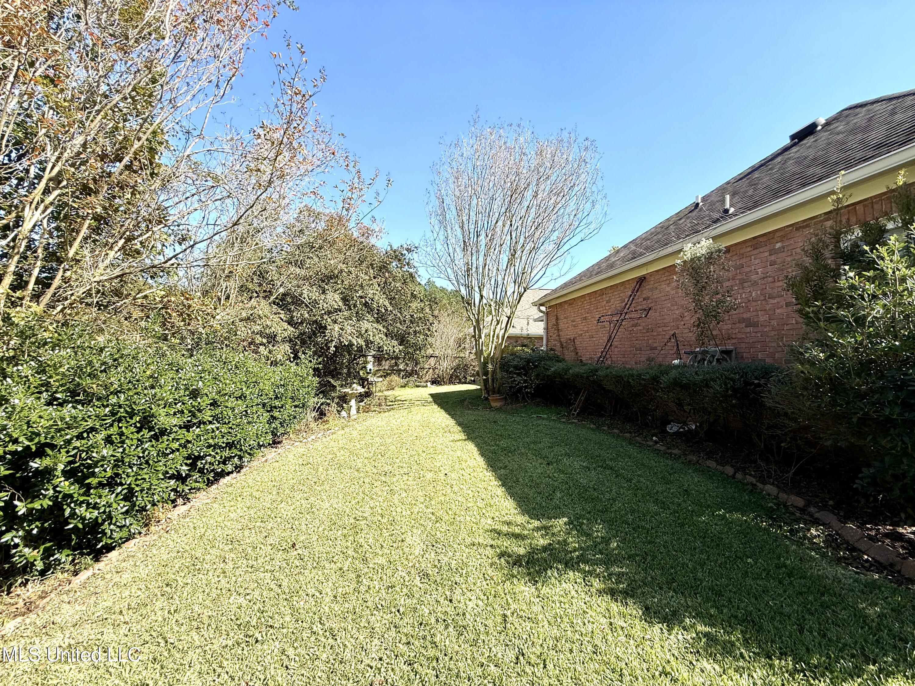 578 Spring Lake Drive Pearl, MS 39208 - Photo 34 of 41 Photo Nov 05 2025, 12 11 28 PM