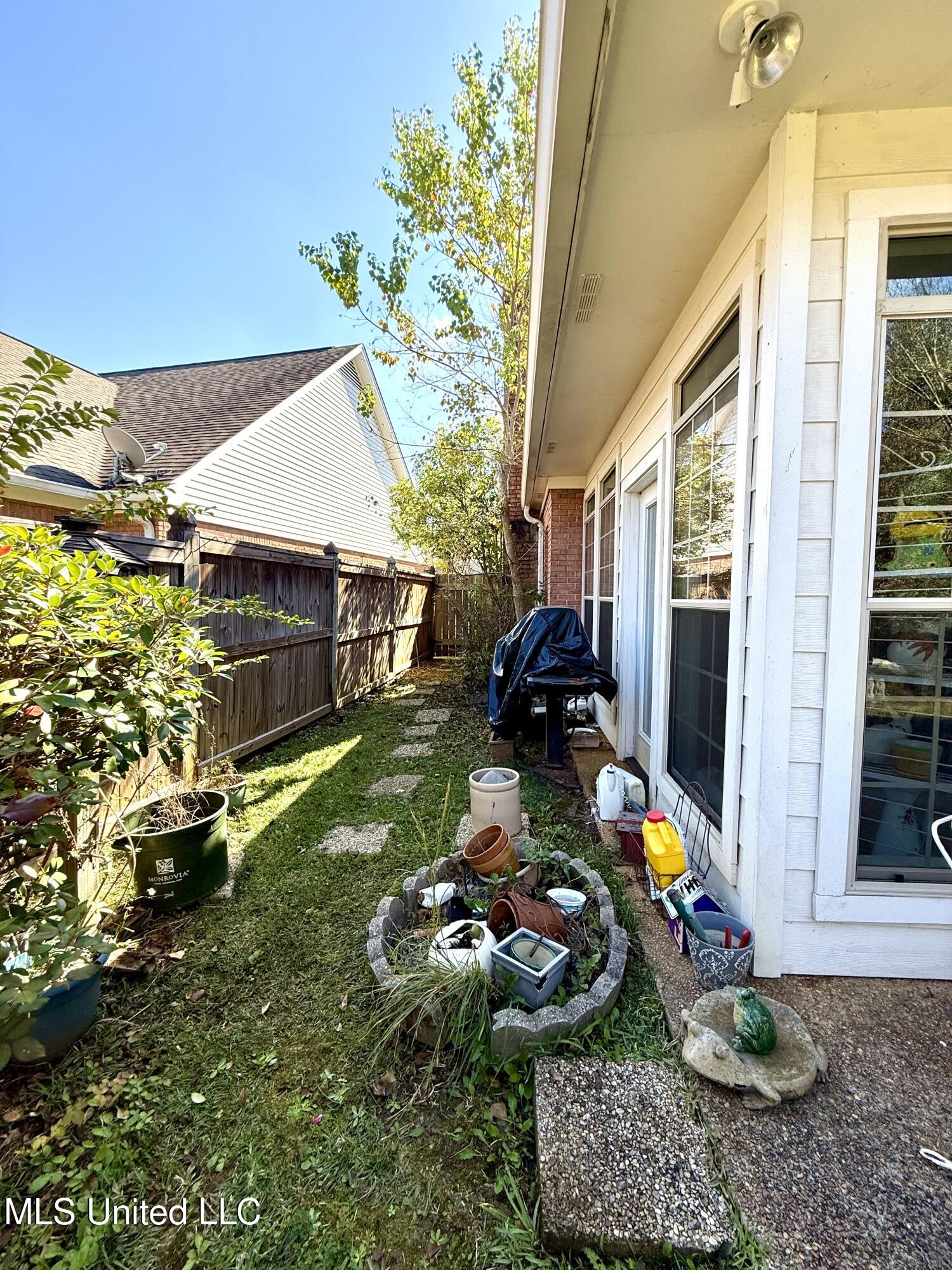 578 Spring Lake Drive Pearl, MS 39208 - Photo 39 of 41 Photo Nov 05 2025, 12 10 35 PM