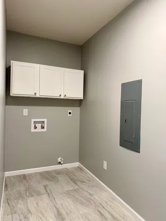 $199,999 | 1104 Midway Court, Marion, IL 62959