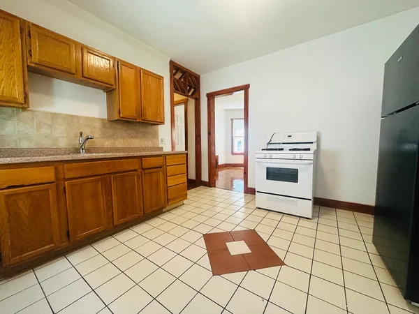 $2,300 | 46 Speedwell Street, Unit 2, Boston, MA 02122
