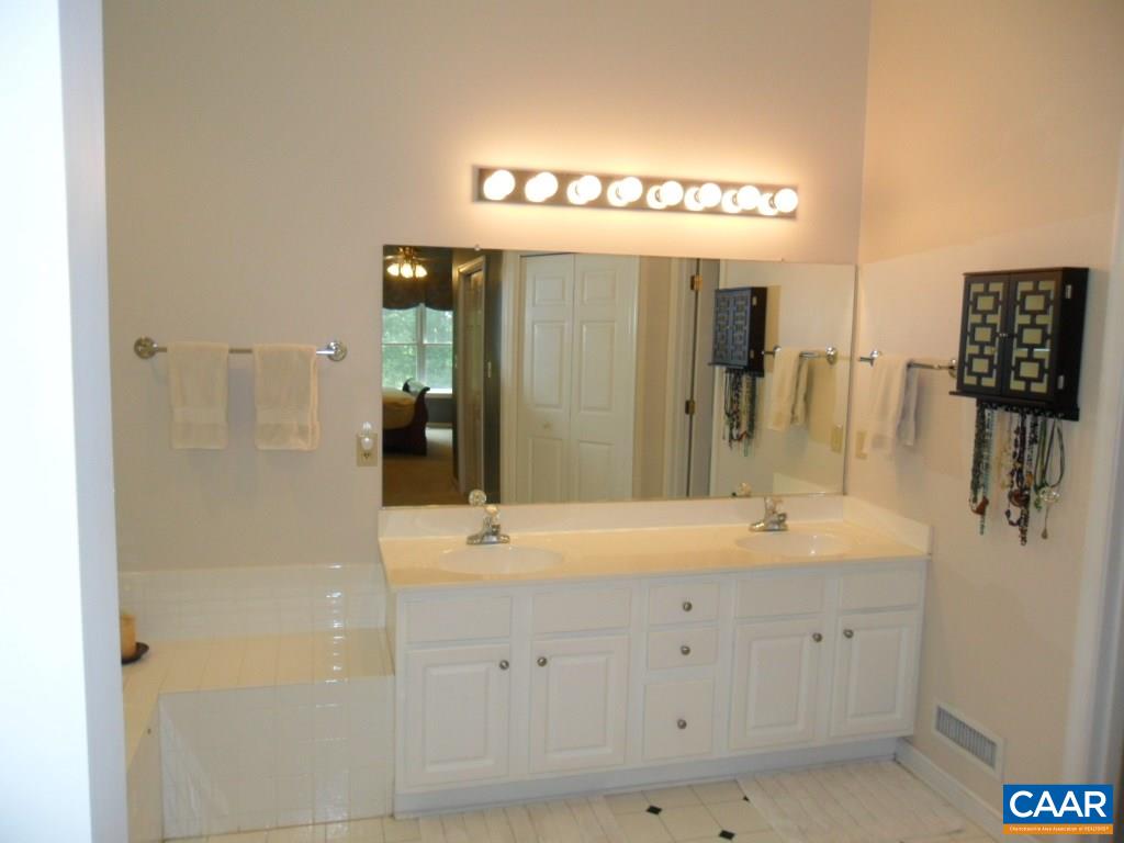 435 David Road Charlottesville, VA 22902 - Photo 20 of 38 Gallery Image 20