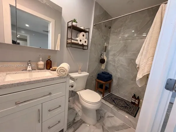 $2,300 | 15841 Northwest 18th Place, Unit A, Miami Gardens, FL 33054