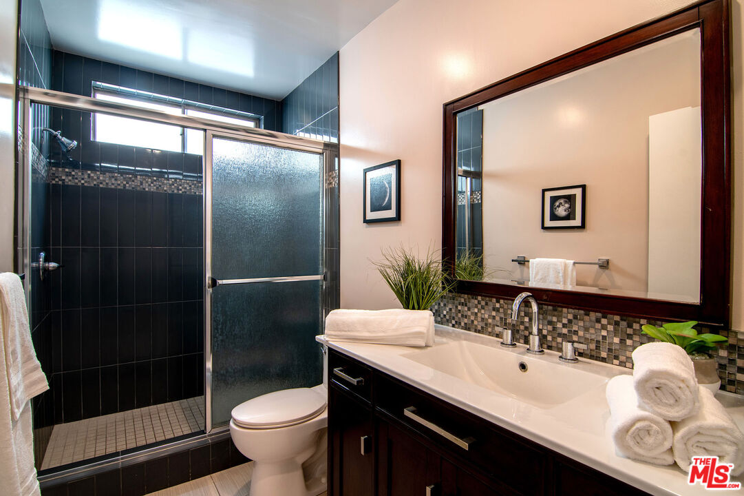 10725 Ohio Avenue, Unit 204 Los Angeles, CA 90024 - Photo 18 of 19