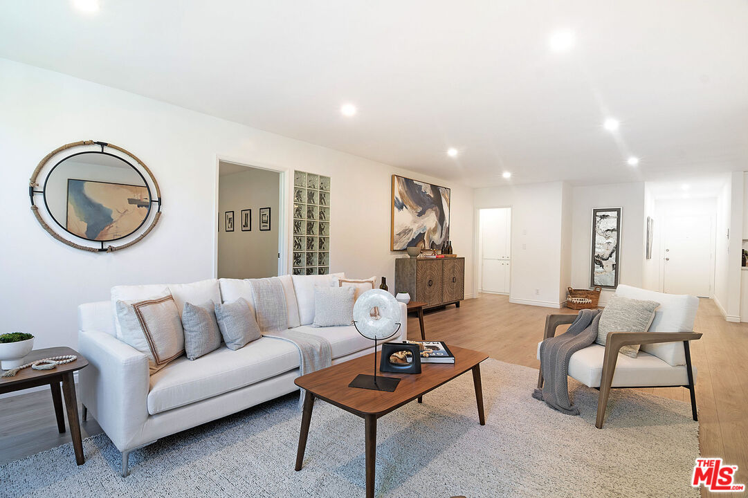 10725 Ohio Avenue, Unit 204 Los Angeles, CA 90024 - Photo 4 of 19