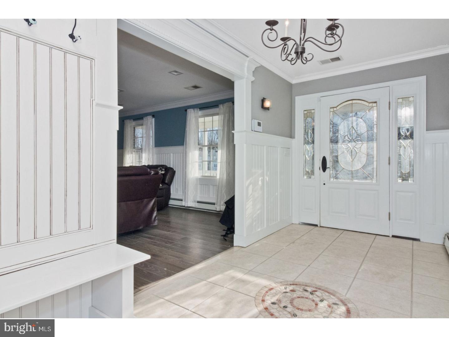 414 Millstone Road Clarksburg, NJ 08510 - Photo 6 of 25