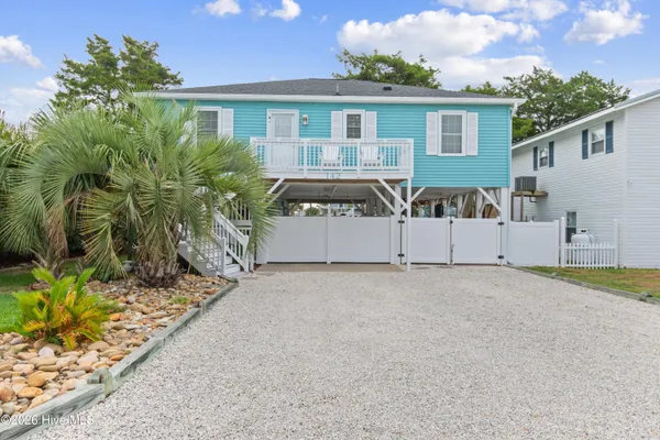 $969,000 | 142 Marlin Drive, Holden Beach, NC 28462