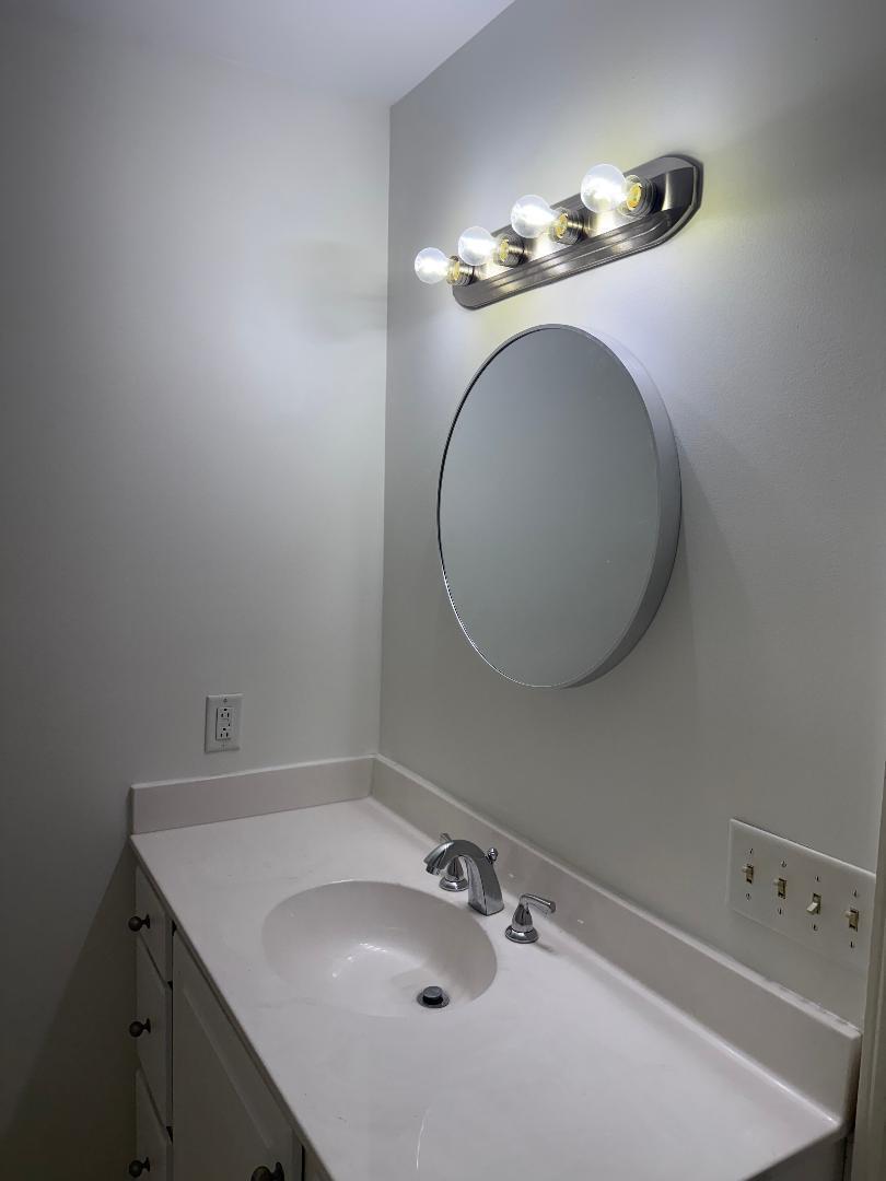 133 State Rd S-15-714 Walterboro, SC 29488 - Photo 14 of 19 2nd Bathroom upstairs