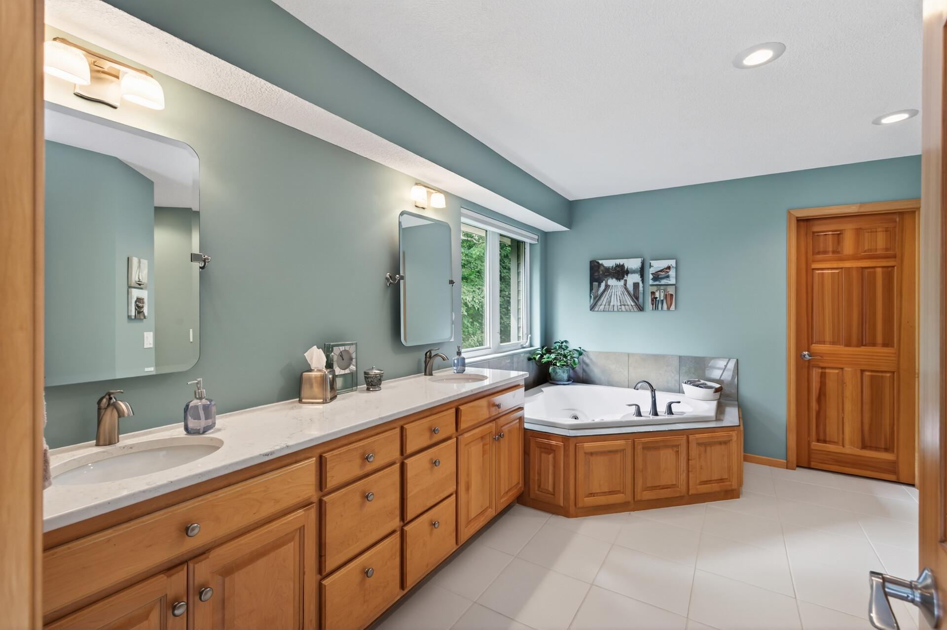 381 Del Rio Drive Chanhassen, MN 55317 - Photo 43 of 97