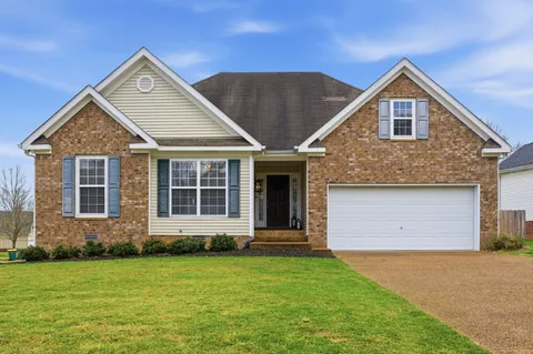$435,000 | 1003 Persimmon Drive, Spring Hill, TN 37174