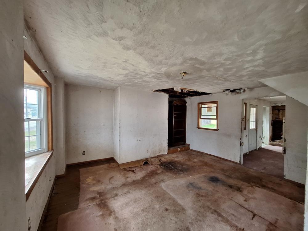 446 Wendel Road Irwin, PA 15642 - Photo 10 of 19 Gallery Image 10