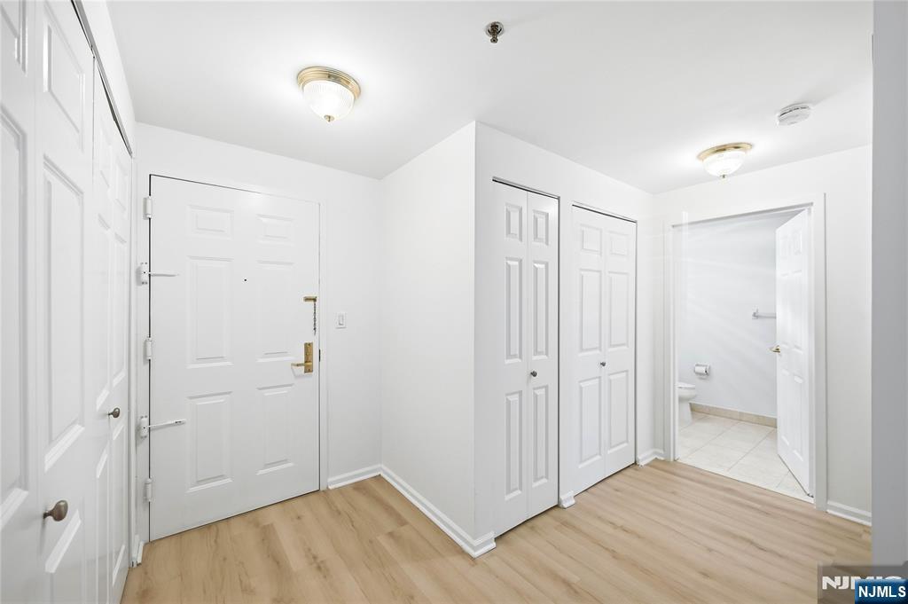 100 Old Palisade Road, Unit 1613 Fort Lee, NJ 07024 - Photo 11 of 35