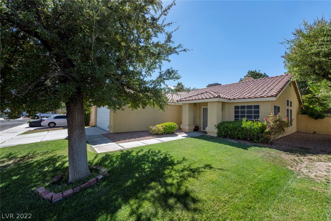 7405 Painted Ridge Street Las Vegas, NV 89131 - Photo 3 of 23