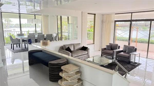 $9,000 | 19707 Turnberry Way, Unit TH6, Aventura, FL 33180