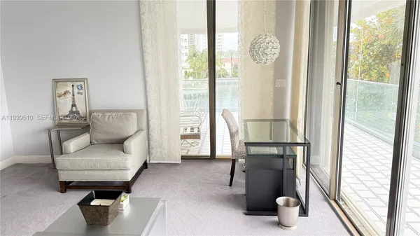 $9,000 | 19707 Turnberry Way, Unit TH6, Aventura, FL 33180