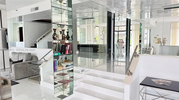 $9,000 | 19707 Turnberry Way, Unit TH6, Aventura, FL 33180