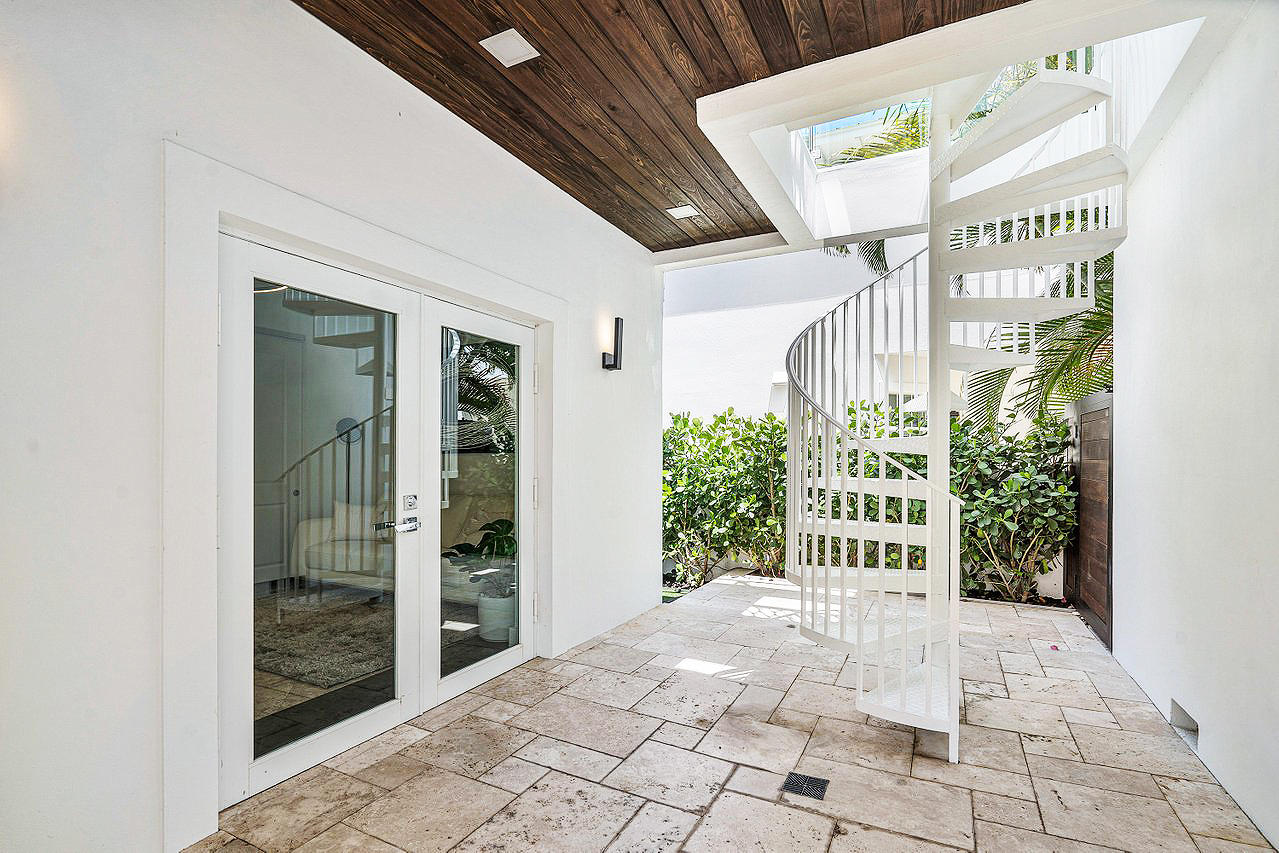 120 Beverly Road West Palm Beach, FL 33405 - Photo 36 of 43 120BEVERLY26