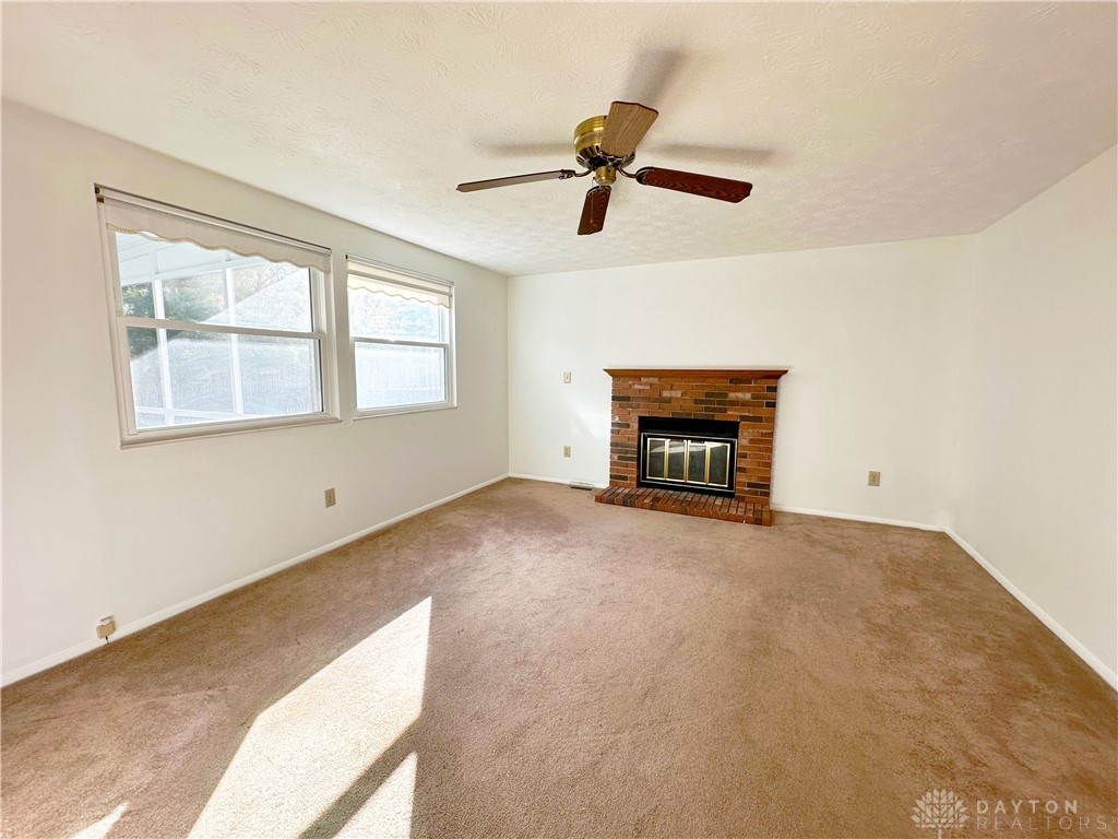 6402 Gander Road East Dayton, OH 45424 - Photo 3 of 26 Gallery Image 3