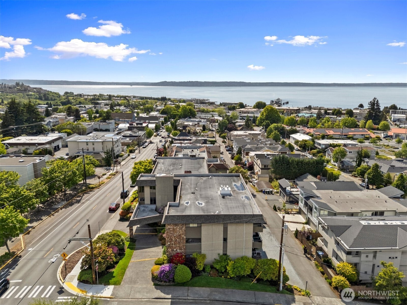 655 Main Street, Unit 305 Edmonds, WA 98020 - Photo 33 of 37