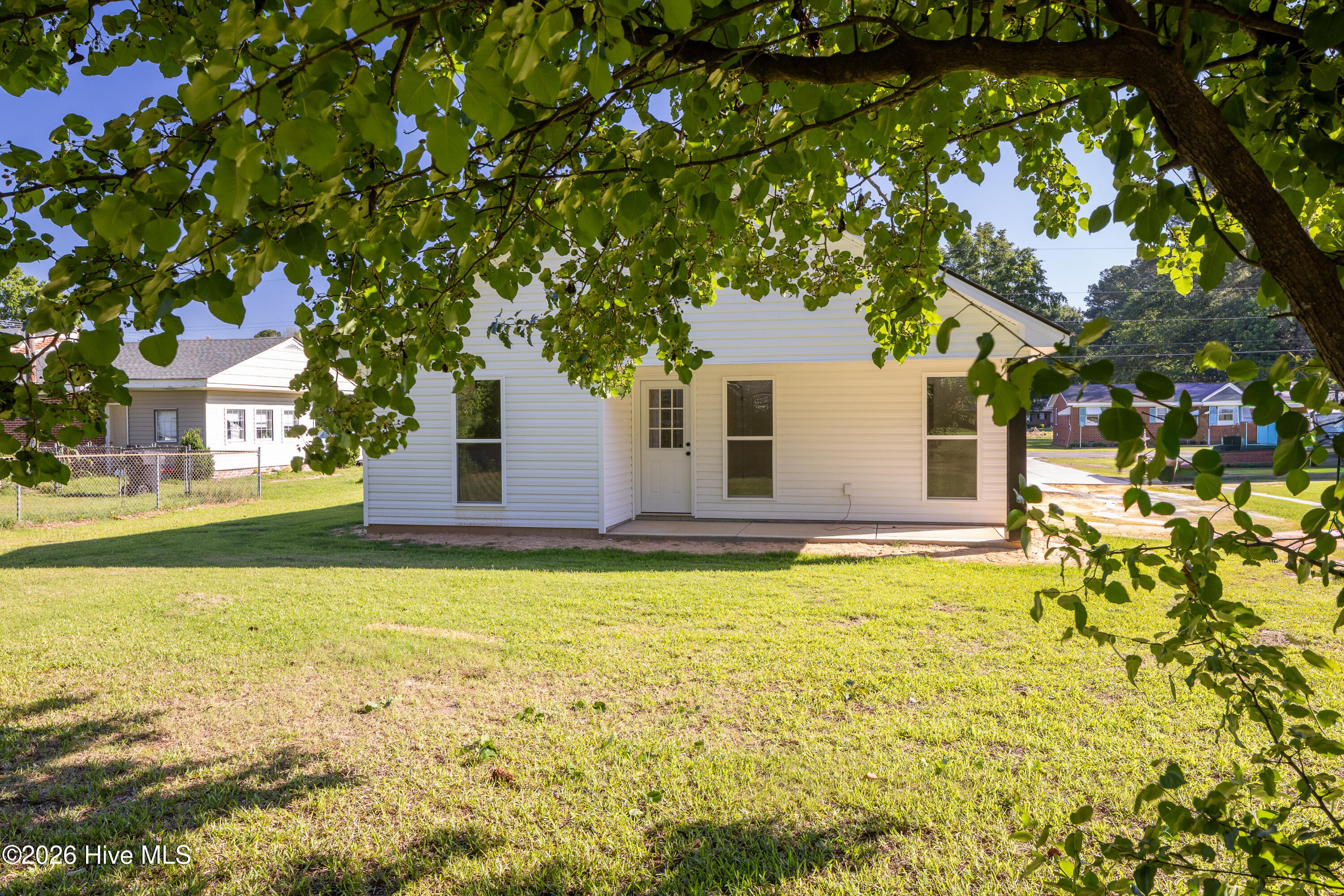 103 Harmon Street Clinton, NC 28328 - Photo 30 of 33