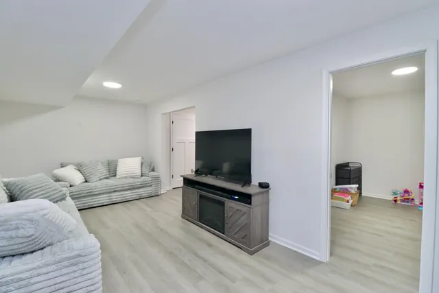 $429,900 | 216 North 5th Street, Delavan, WI 53115