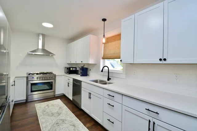 $429,900 | 216 North 5th Street, Delavan, WI 53115