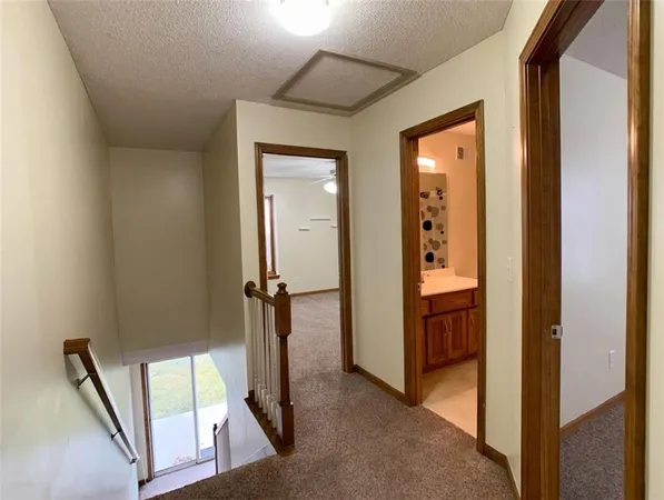 $225,000 | 1611 Southwest Highland Drive, Lee's Summit, MO 64081