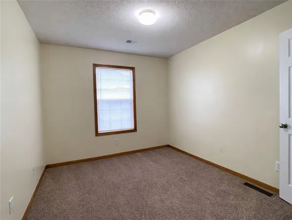 $225,000 | 1611 Southwest Highland Drive, Lee's Summit, MO 64081