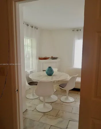 $1,850 | 1526 Pennsylvania Avenue, Unit 9, Miami Beach, FL 33139