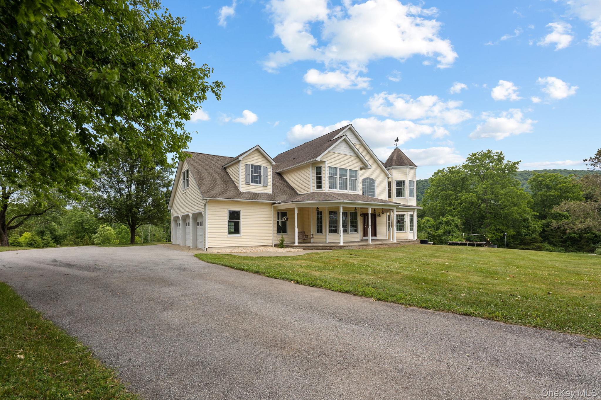 128 Old Pawling Road Pawling, NY 12564 - Photo 3 of 37
