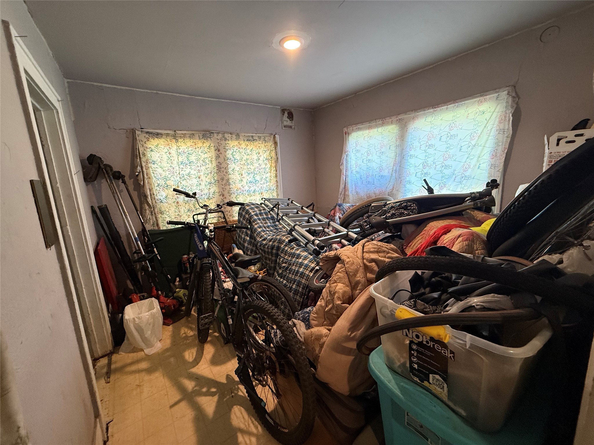 1109 North 67th Street Houston, TX 77011 - Photo 19 of 22 a bed room with two beds and a window