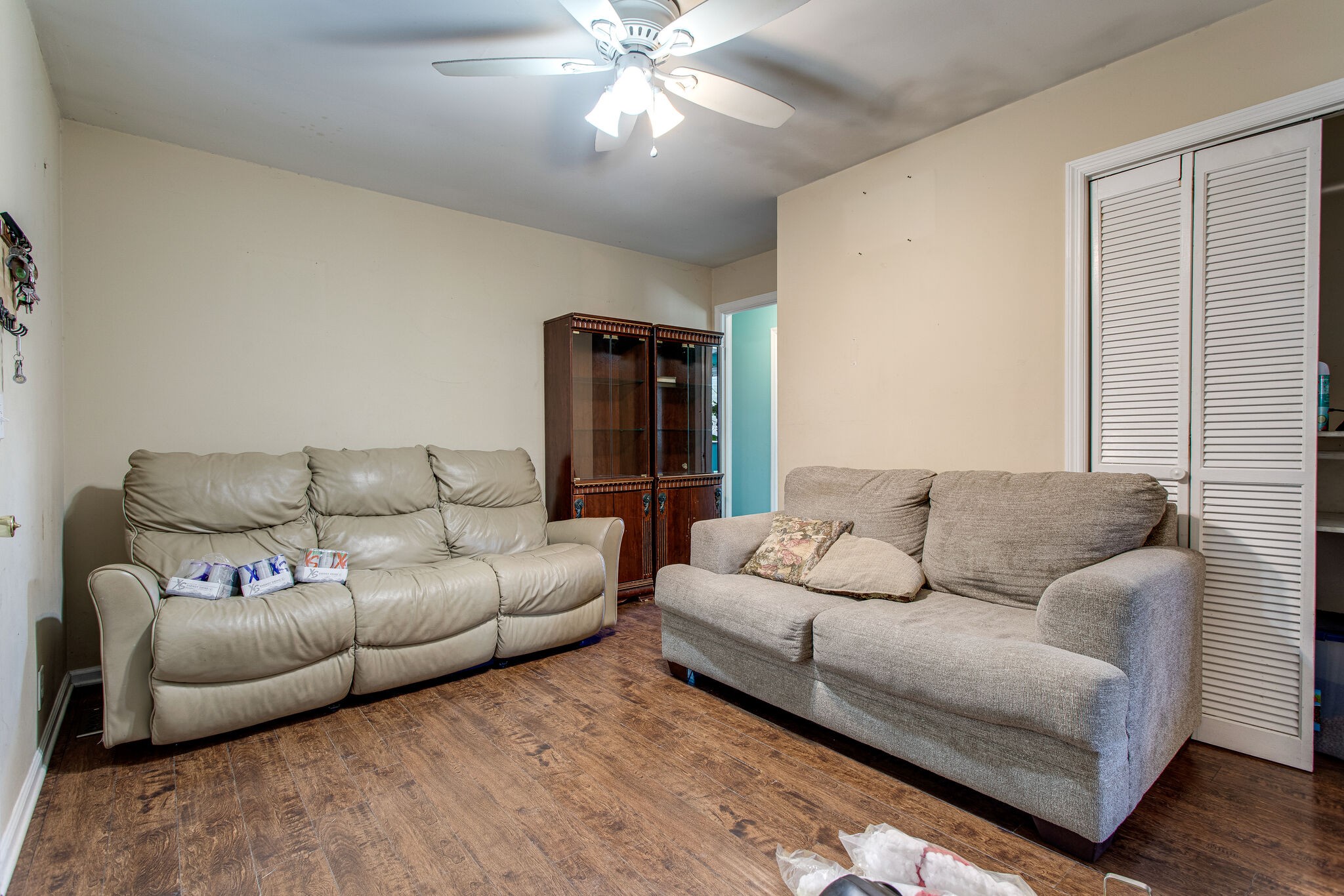 116 Tusculum Road Antioch, TN 37013 - Photo 11 of 27 a living room with furniture and a large window