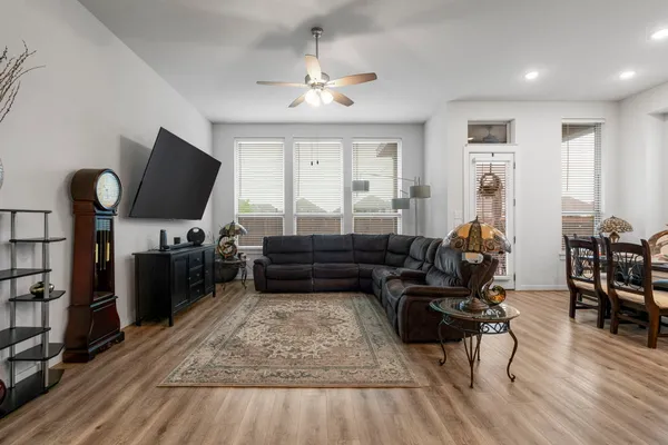 $359,900 | 149 Biscayne Bay Bend, Kyle, TX 78640