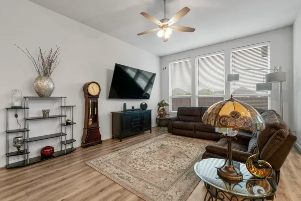 $359,900 | 149 Biscayne Bay Bend, Kyle, TX 78640