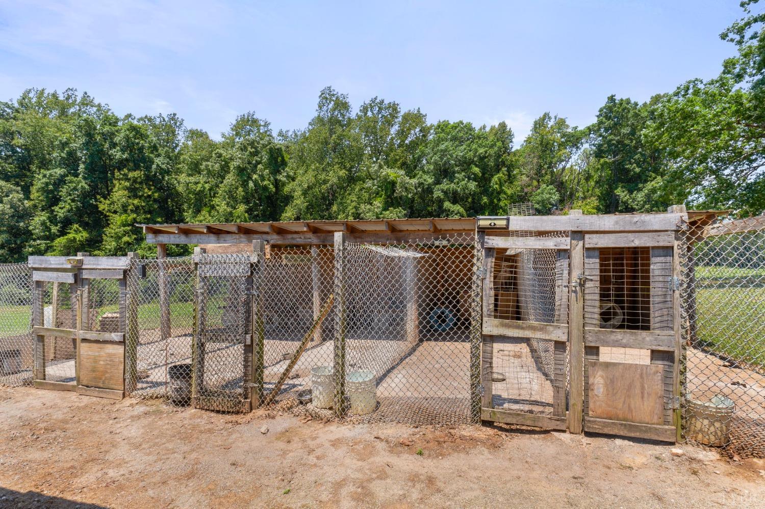 4466 Five Forks Road Pamplin, VA 23958 - Photo 31 of 34 a backyard of a house with table and chairs