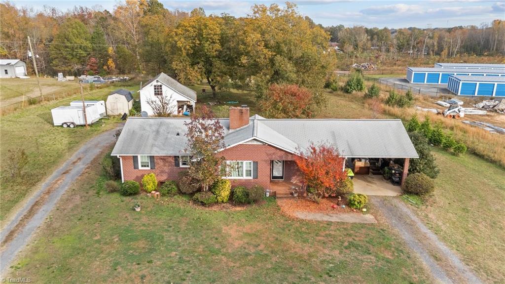 109 Forest Hill Road Lexington, NC 27295 - Photo 3 of 18