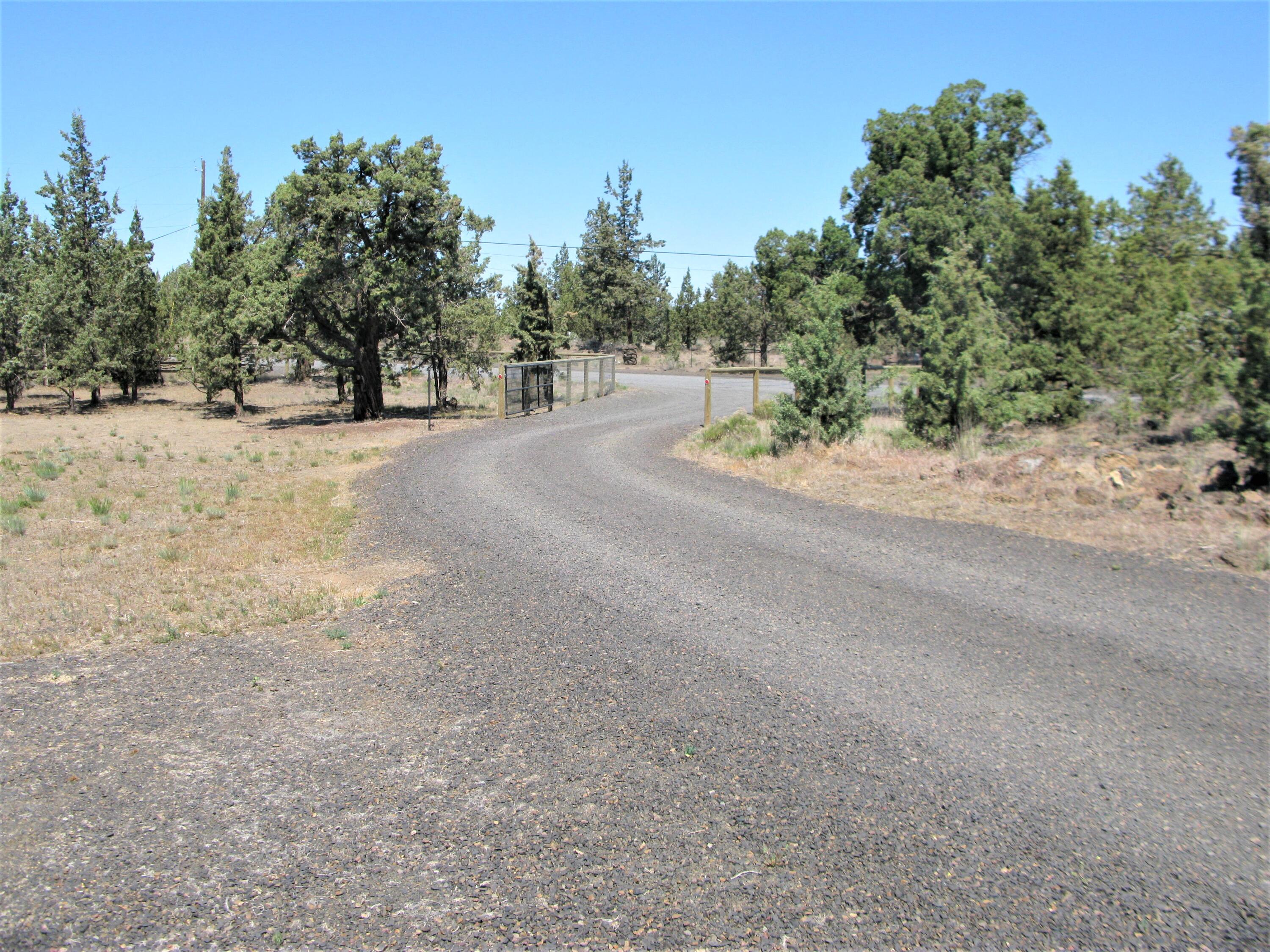 3650 Northeast Butler Avenue Redmond, OR 97756 - Photo 1 of 25 IMG_3274