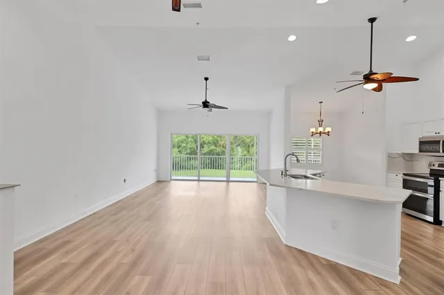 $2,600 | 7269 Fountain Palm Circle, Bradenton, FL 34203