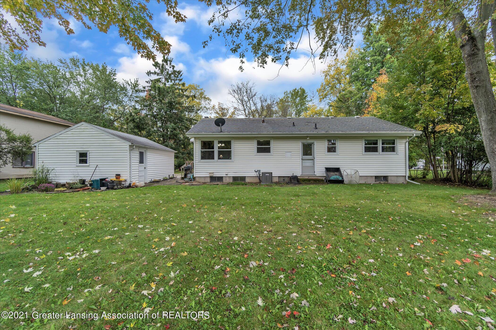 2204 Raby Road East Lansing, MI 48823 - Photo 31 of 37 31-2204 Raby Rd-Windowstill Real Estate