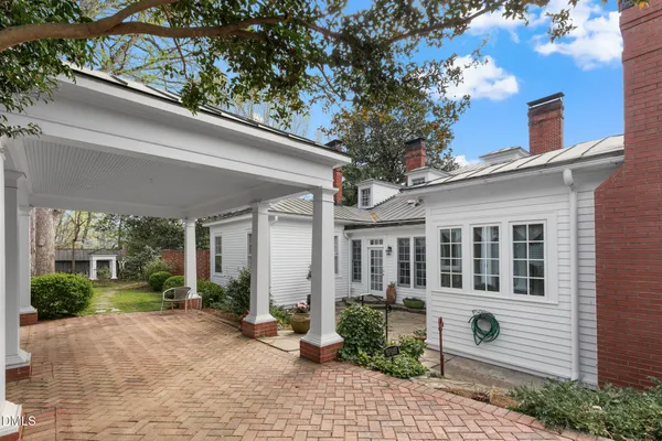$3,500,000 | 318 North Churton Street, Hillsborough, NC 27278