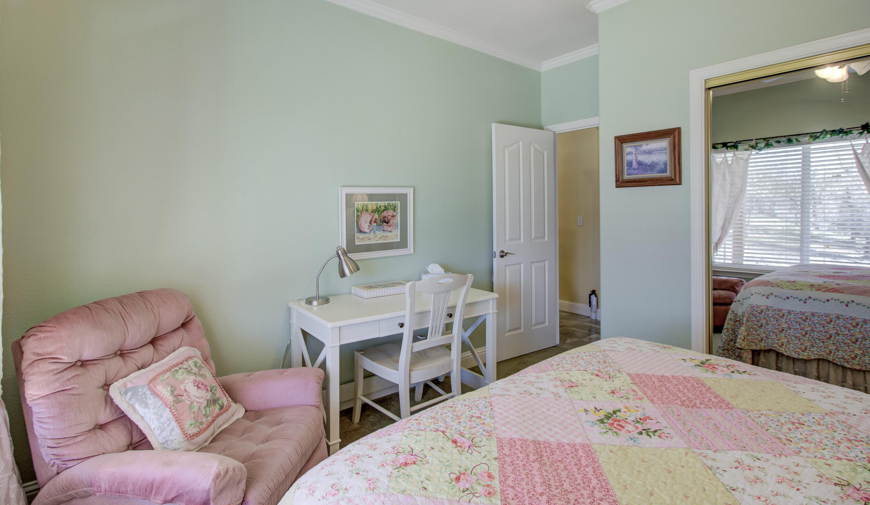 18740 Saddleback Ridge Loop Cottonwood, CA 96022 - Photo 18 of 66 Bedroom 1