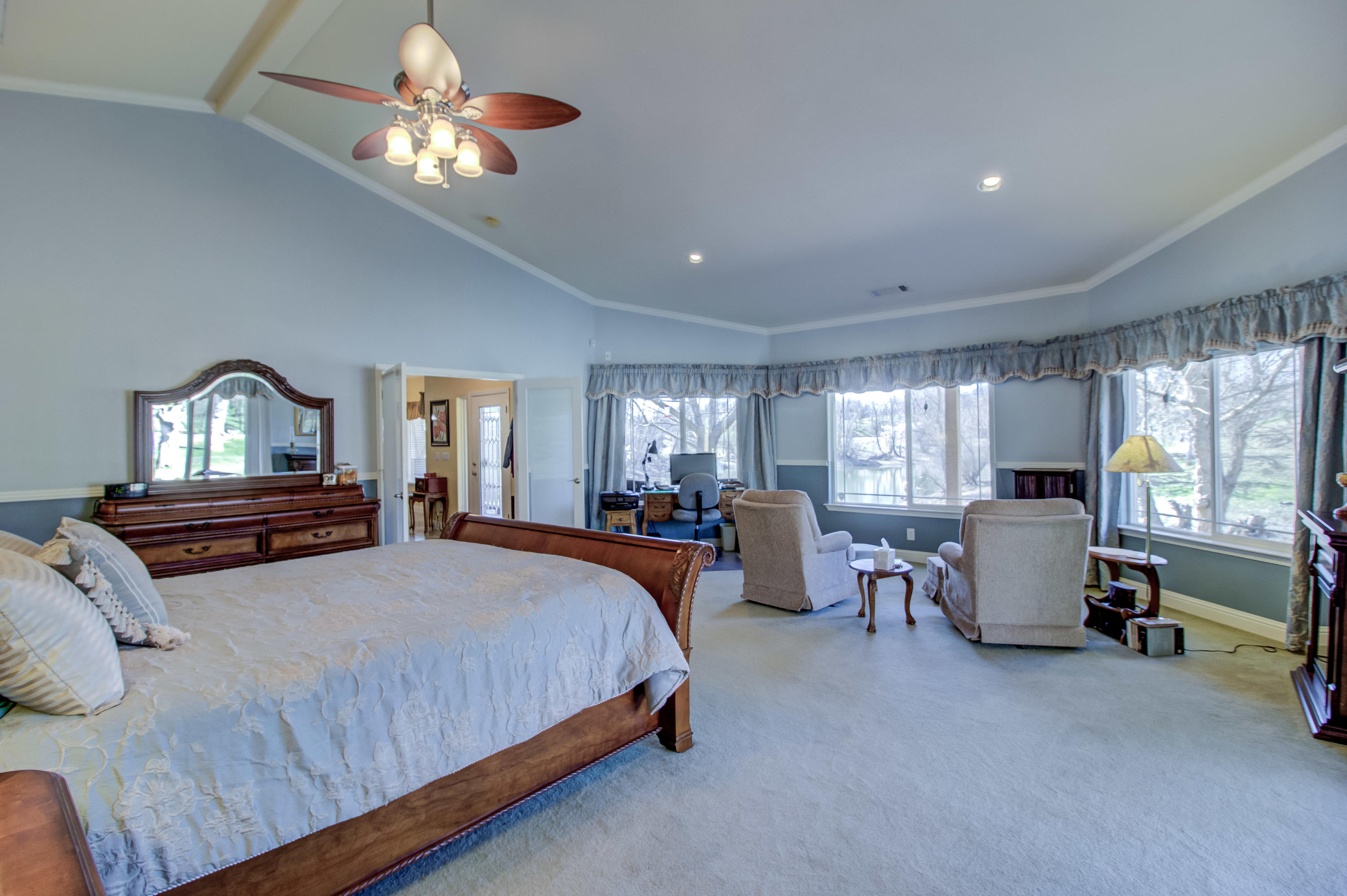 18740 Saddleback Ridge Loop Cottonwood, CA 96022 - Photo 29 of 66 Bedroom 3