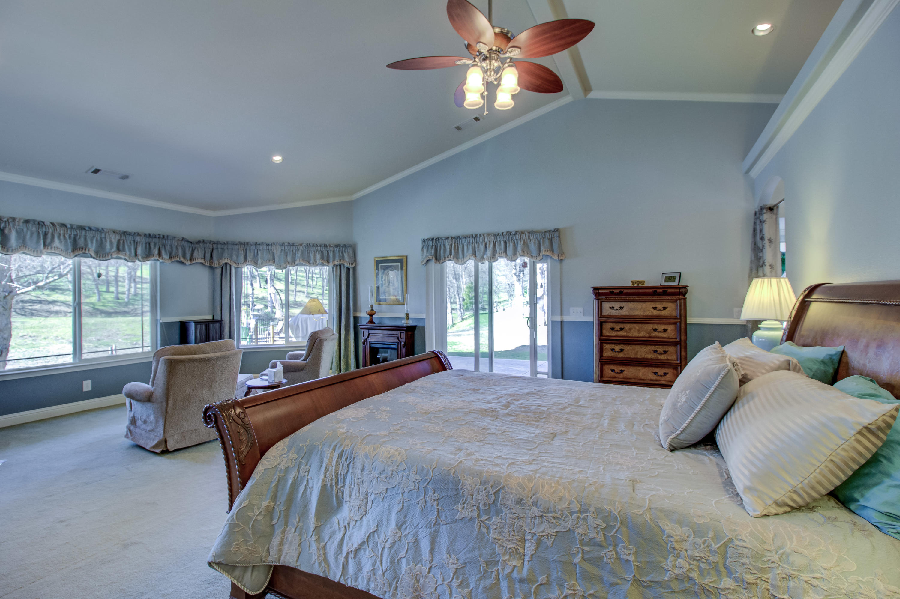 18740 Saddleback Ridge Loop Cottonwood, CA 96022 - Photo 30 of 66 Bedroom 3