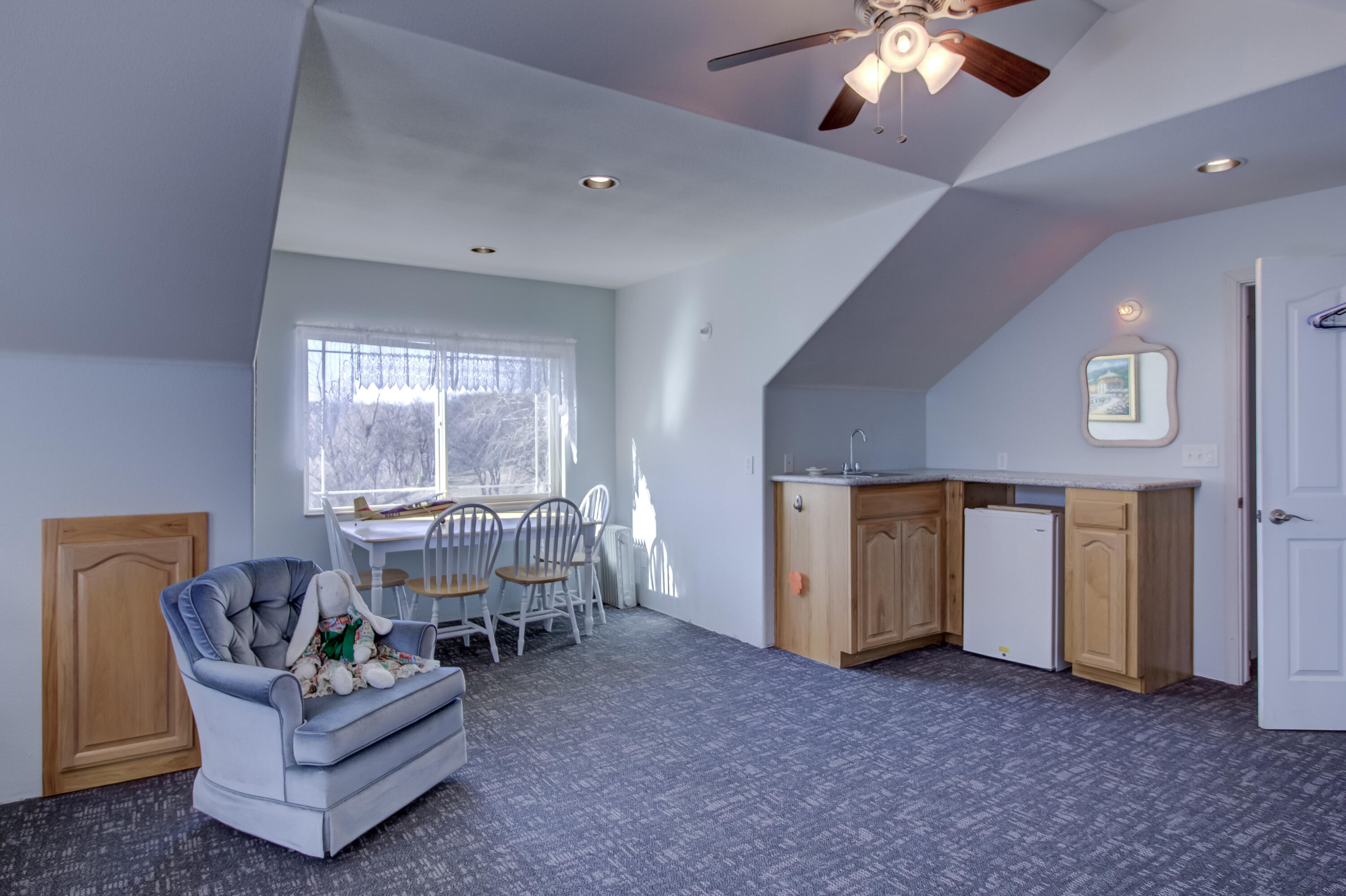 18740 Saddleback Ridge Loop Cottonwood, CA 96022 - Photo 39 of 66 Room above Garage
