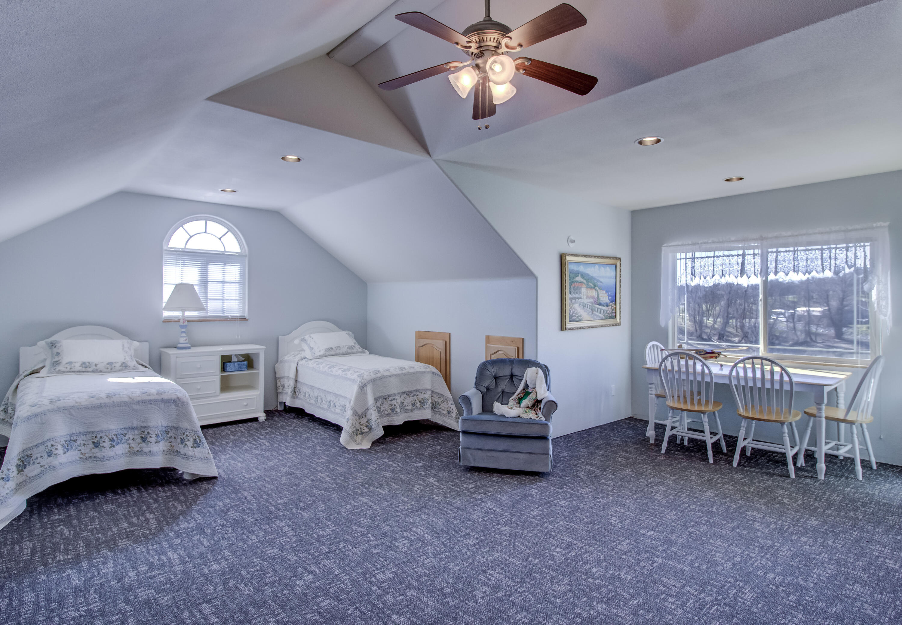 18740 Saddleback Ridge Loop Cottonwood, CA 96022 - Photo 41 of 66 Room above Garage
