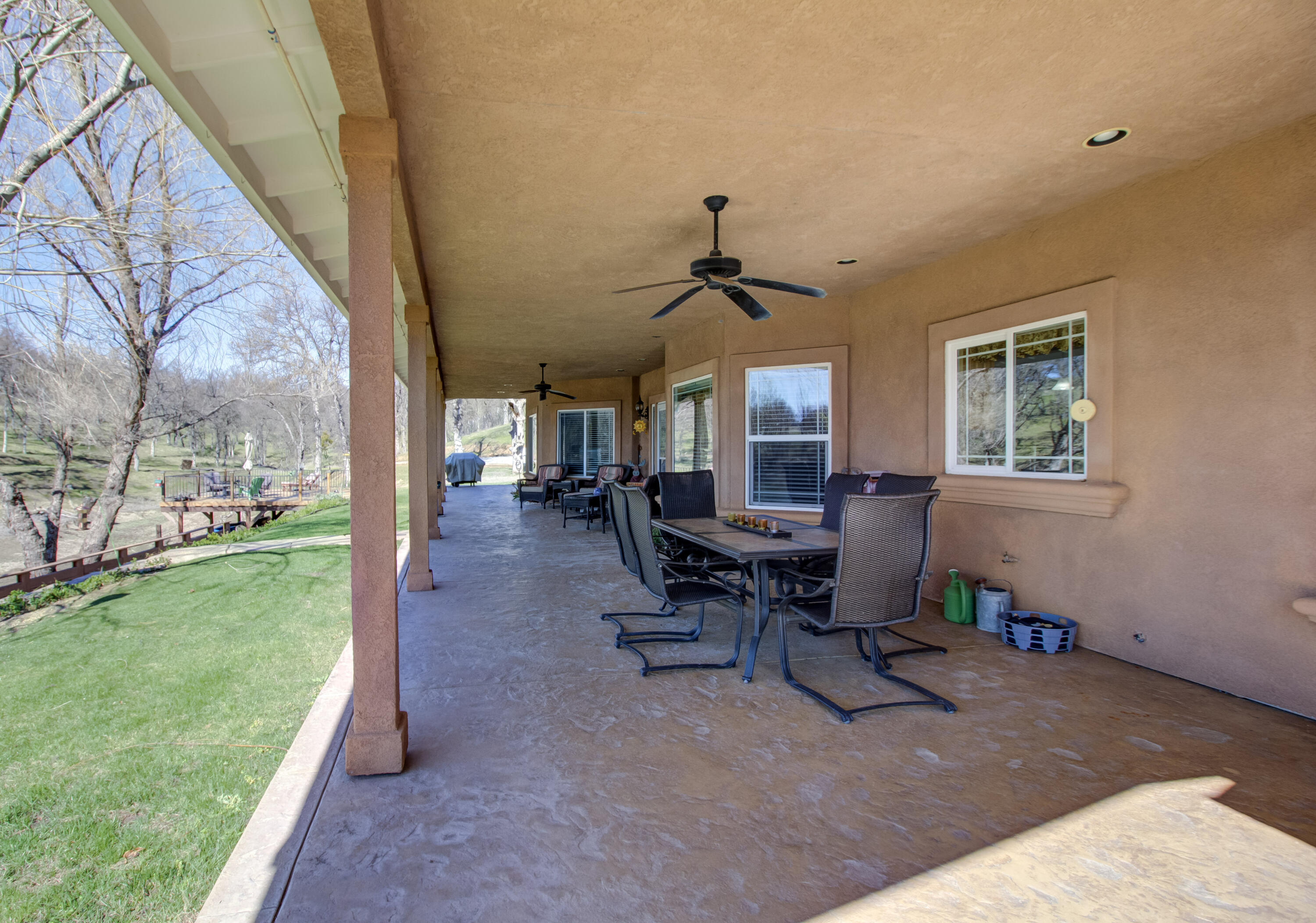 18740 Saddleback Ridge Loop Cottonwood, CA 96022 - Photo 43 of 66 Front Patio