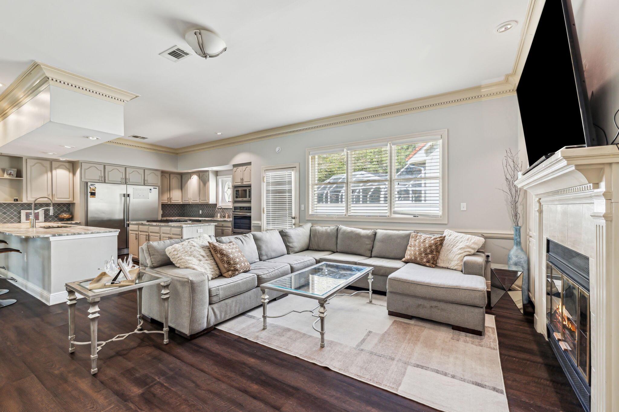8 Weekewachee Circle Destin, FL 32541 - Photo 10 of 33 a living room with furniture fireplace and a flat screen tv