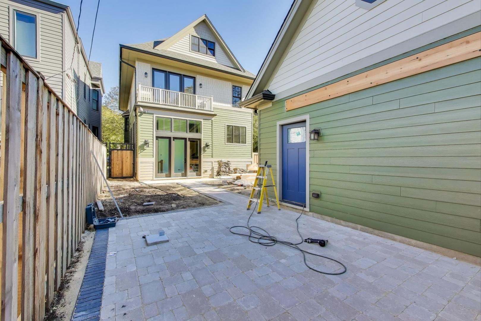 3902 North Hamilton Avenue Chicago, IL 60618 - Photo 48 of 49