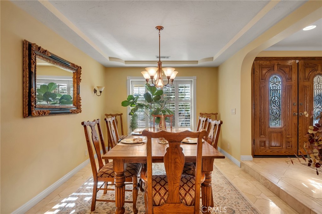 14231 Tawya Road Apple Valley, CA 92307 - Photo 11 of 36